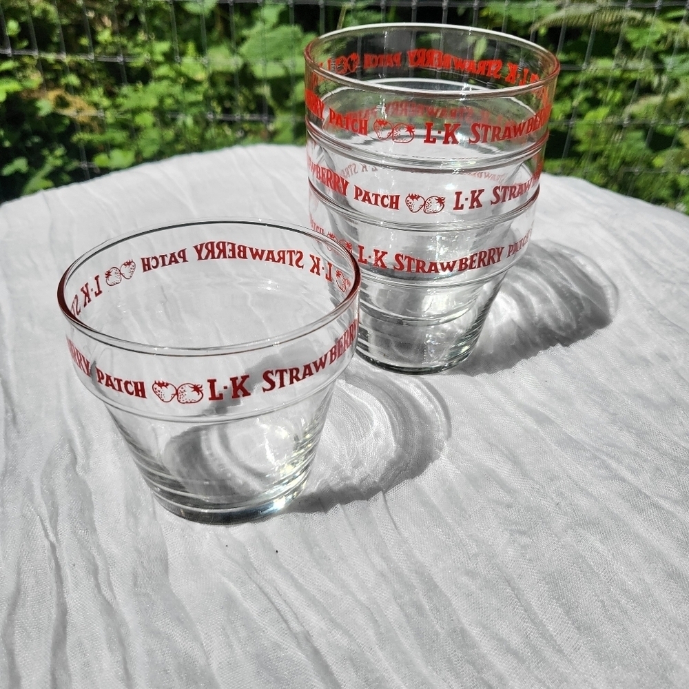 Vintage strawberry dessert cups bowls